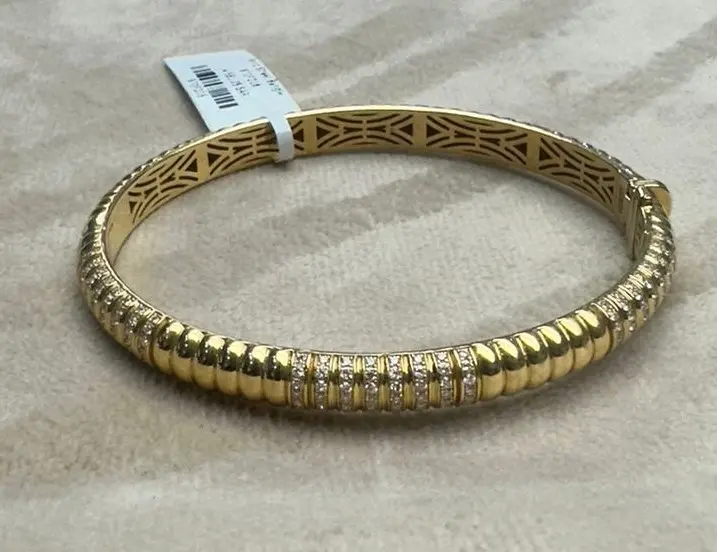 BANGLE BOND STREET NEW FULL DIAMOND SIZE 16