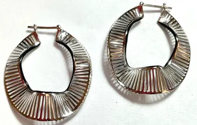 EARRING COSMIC WAVES WHITE GOLD SIZE 3 BLACK  ENAMEL