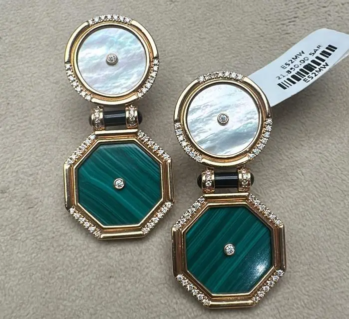 EARRING AMULET MEDIUM DOUBLE SHAPE MALACHITE AND WHITE MOP