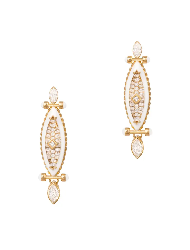 EARRING CAPTURE BEAK SMALL ALL WHITE