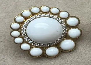 EARRING ATOM FLOWER SMALL WHITE ENAMEL