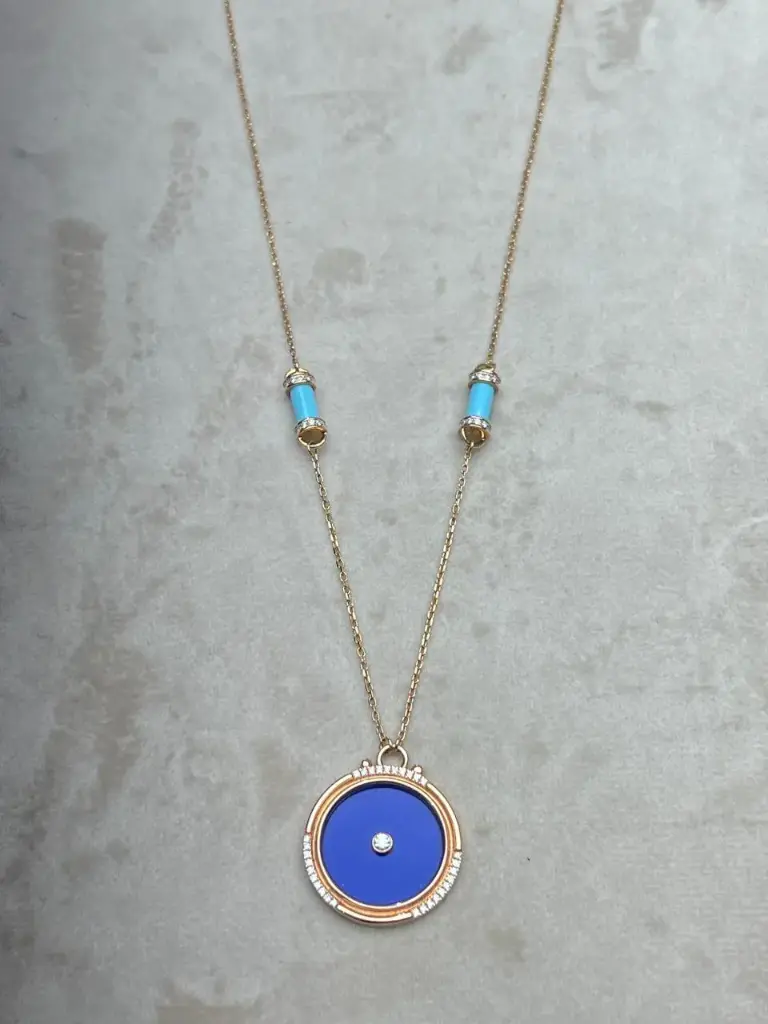 NECKLACE AMULET ROUND BIG LAPIS AND TURQUOISE PILLARS