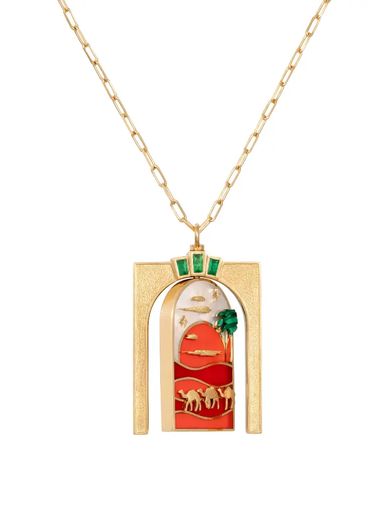 NECKLACE BILADI DESERT ORANGE PALM MALACHITE 3 GOLD CAMELS AND WHITE MOP SKY (SAUDI DAY)